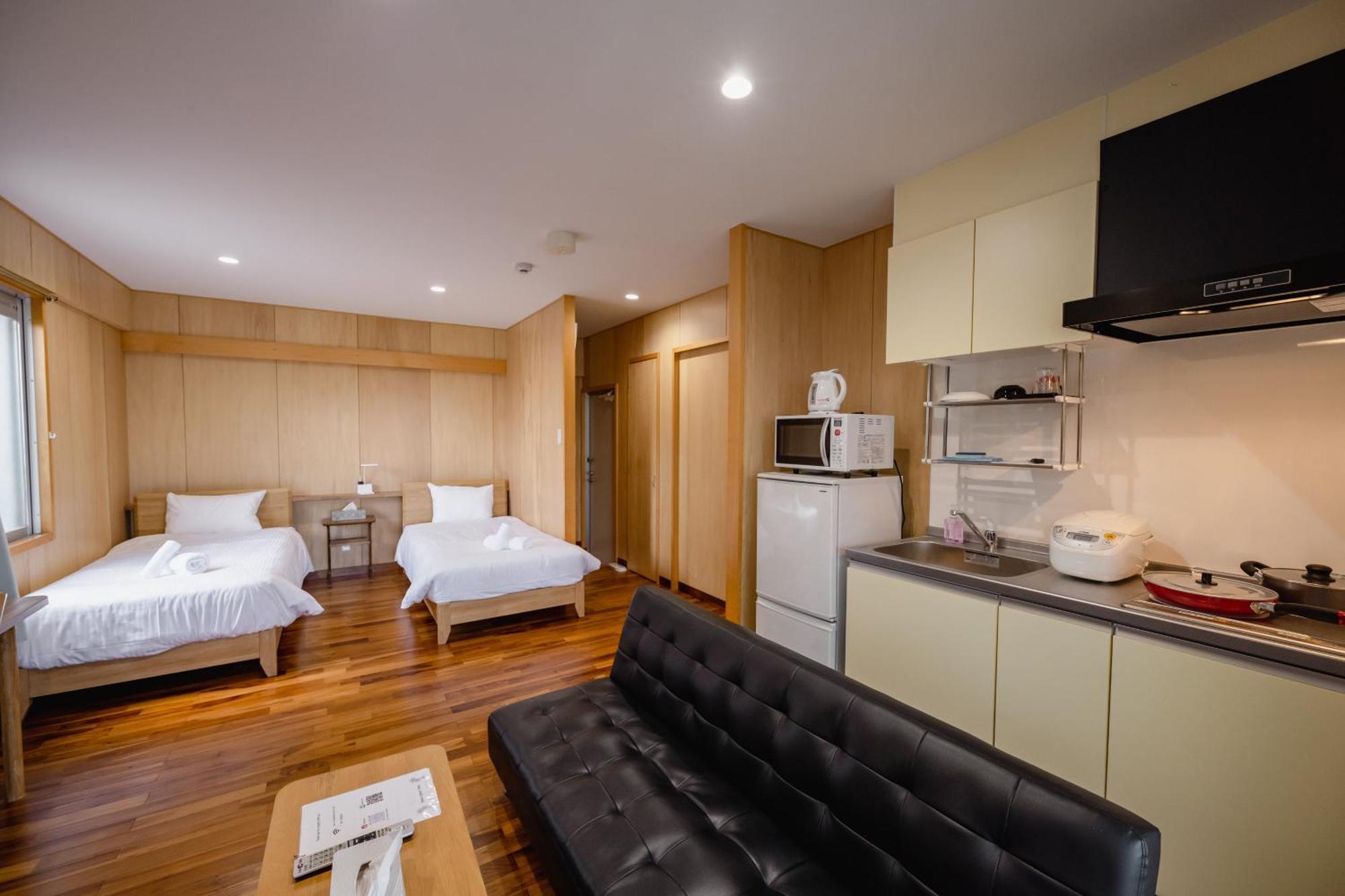 Guest House Kawamitsu Miyakojima  Exterior photo